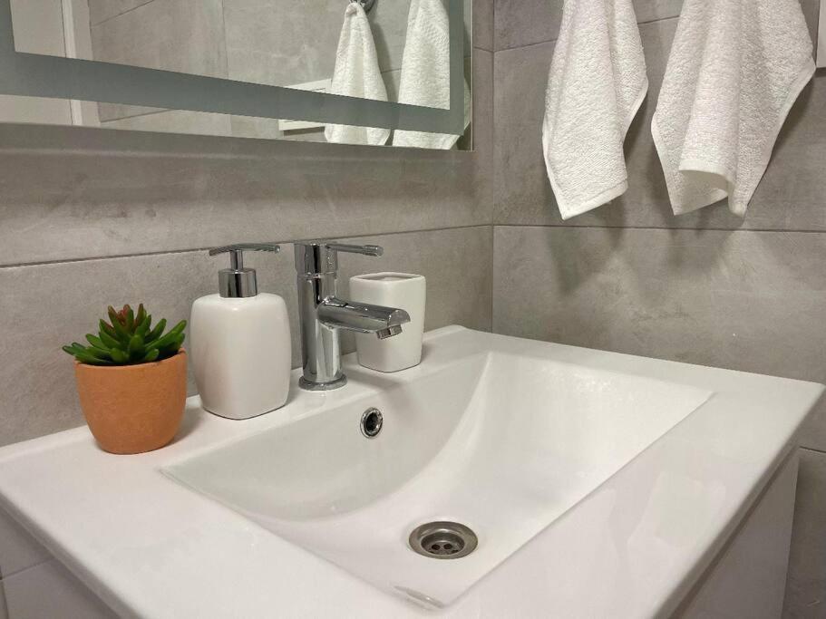 Lux Apartment Lago Jardin, 2, Torrevieja لقنت المظهر الخارجي الصورة